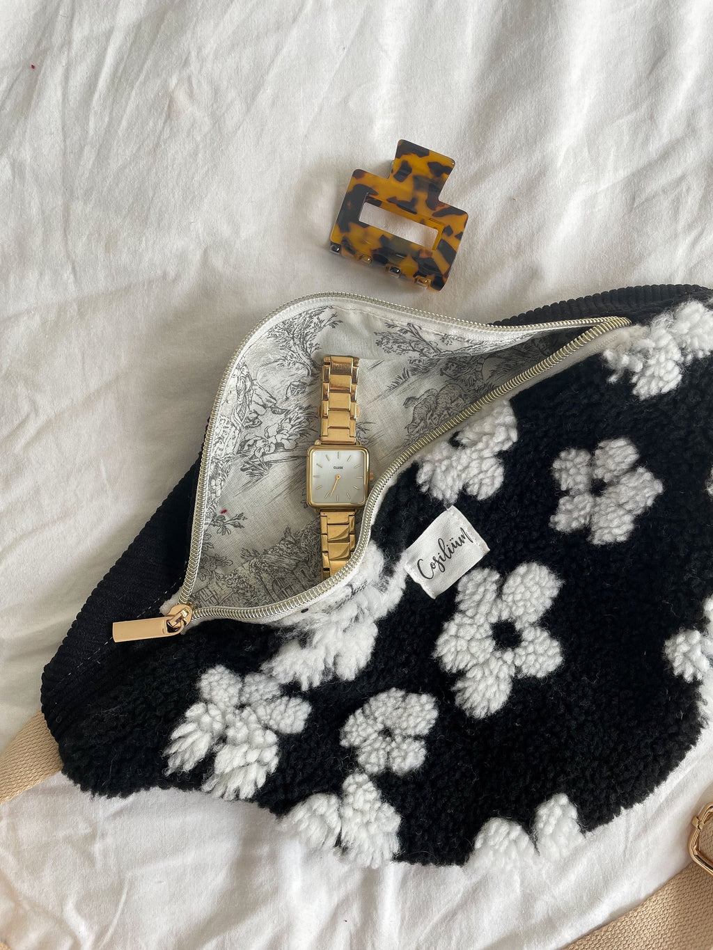 Sac banane mouton fleuri noir
