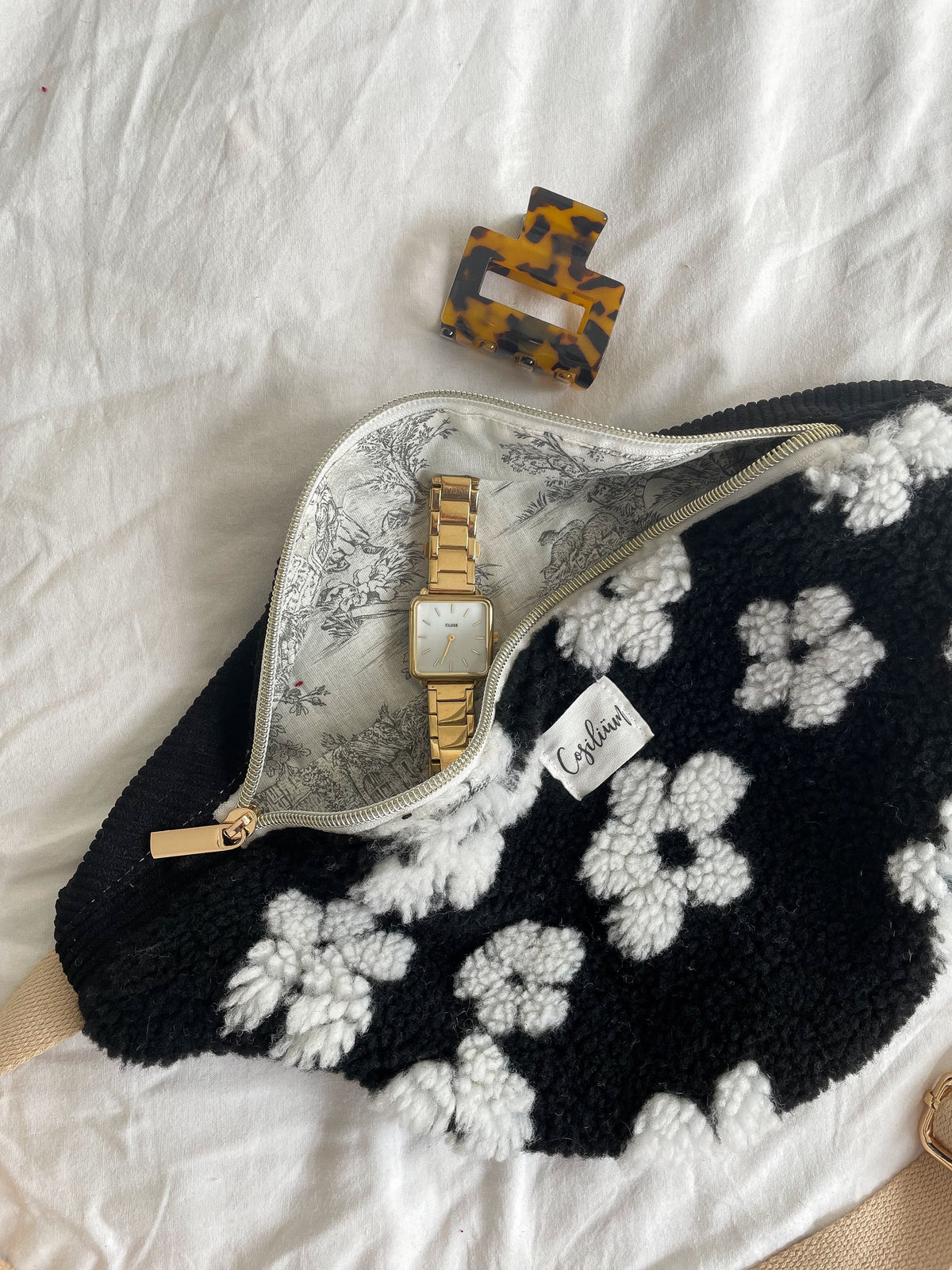 Sac banane mouton fleuri noir